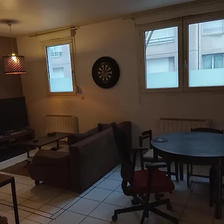T2 Apartment *
